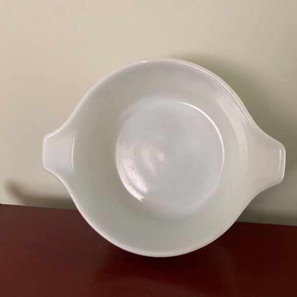 Pyrex snowflake garland #474 B 1 1/2 QT Cinderella garland  - VGUC no lid​​​ - Picture 2 of 6